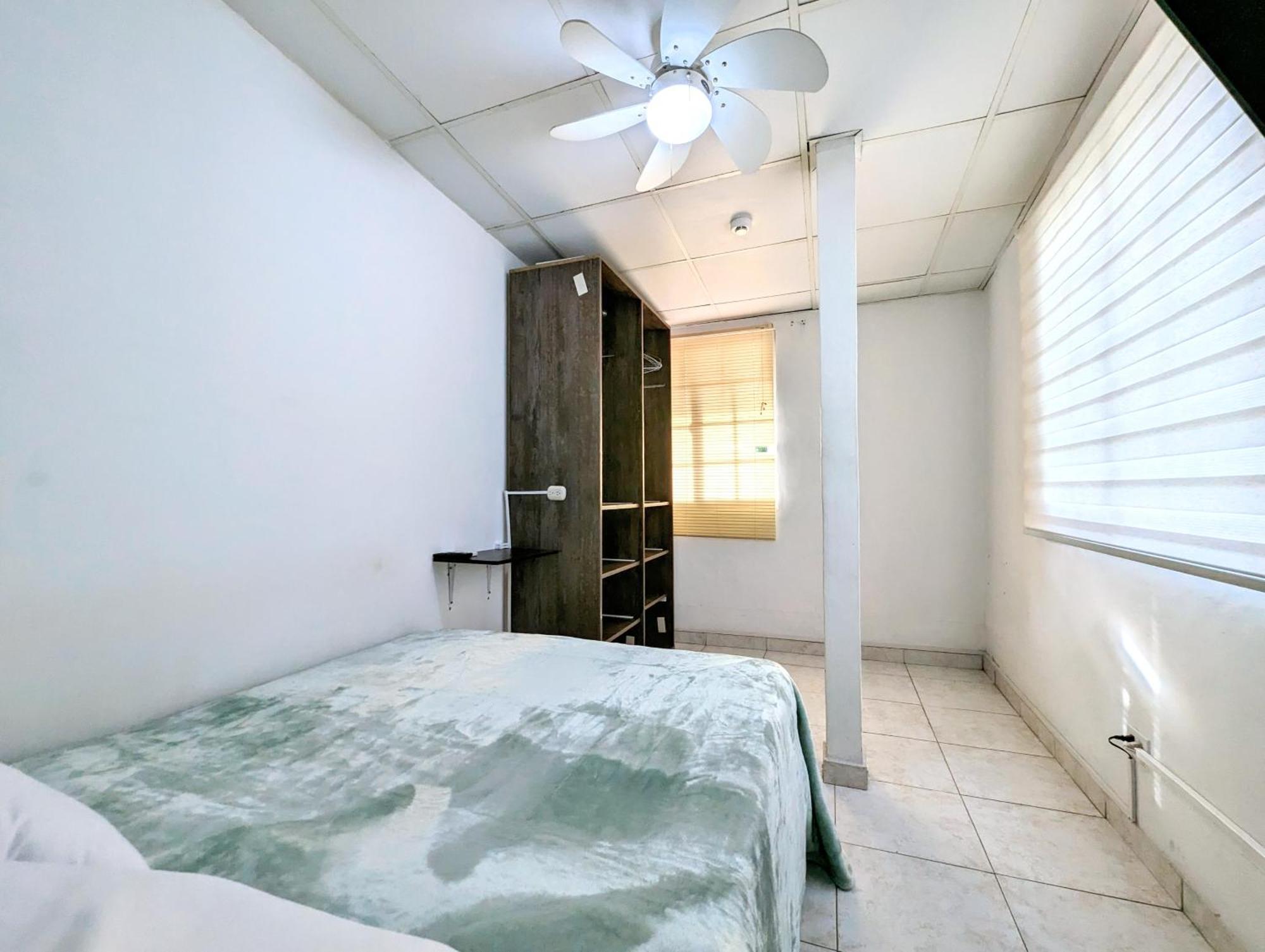 Habitacion con Turbo WiFi en Marbella Ciudad de Panamá Exterior foto
