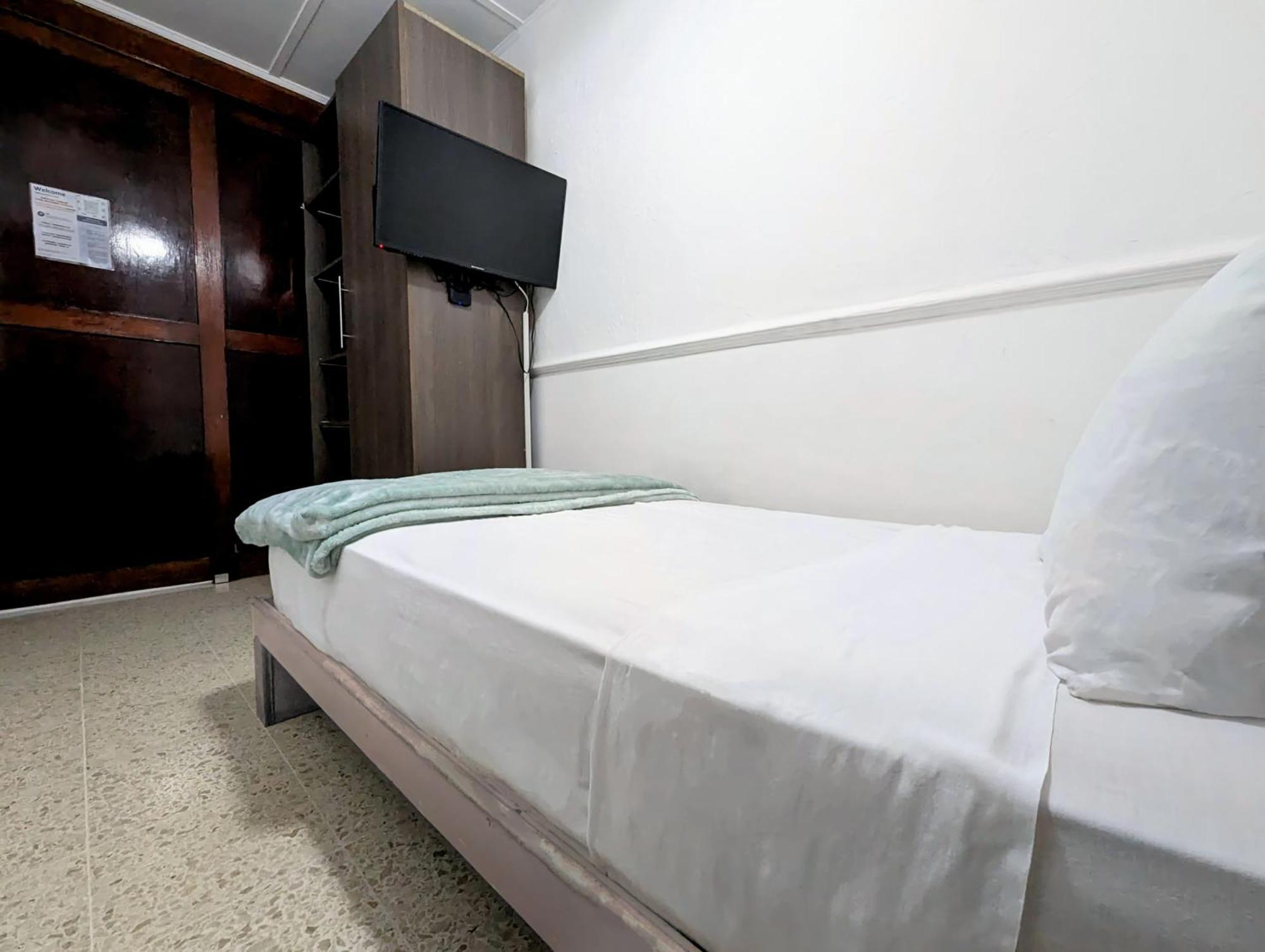 Habitacion con Turbo WiFi en Marbella Ciudad de Panamá Exterior foto